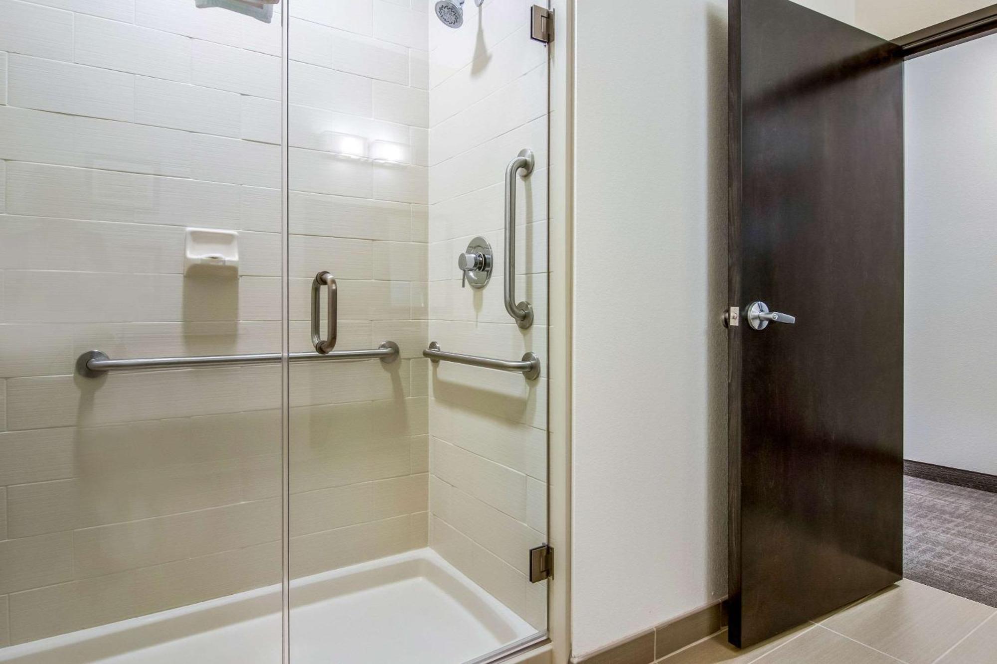 Comfort Suites Wooster Near University Campus Dış mekan fotoğraf